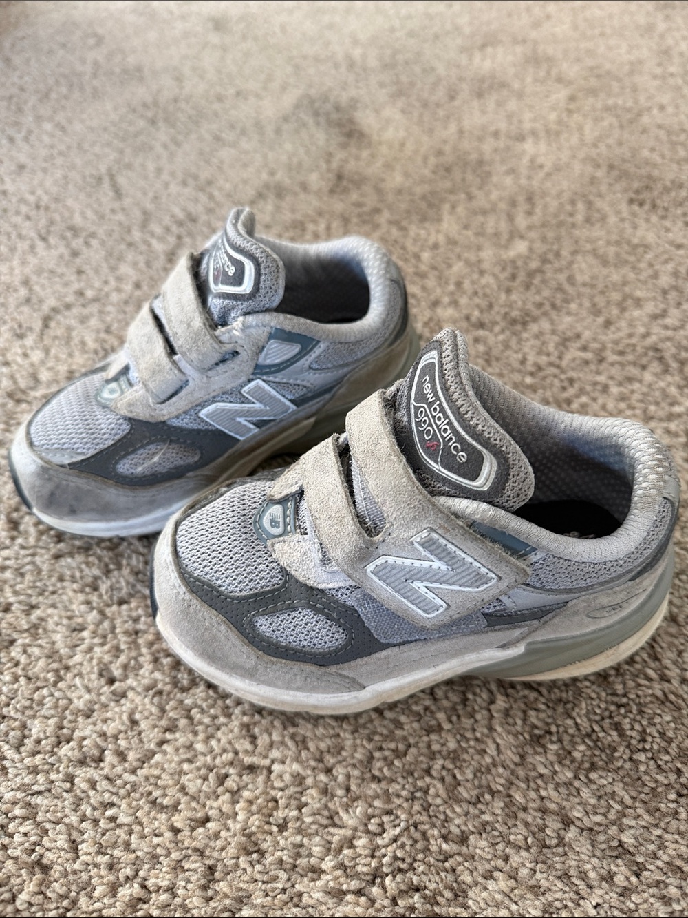 New Balance Kids 990 Gray Hook-and-Loop Sneakers